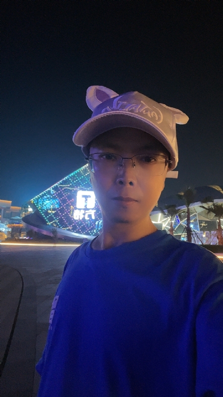 富贵使我们相遇的第一张照片--包头相亲服务中心