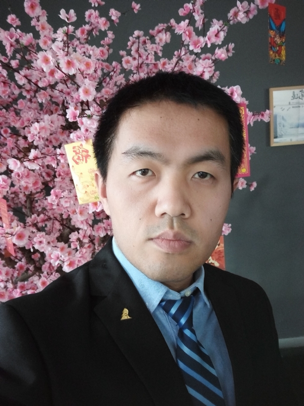 我就是个翻译的第一张照片--包头相亲服务中心