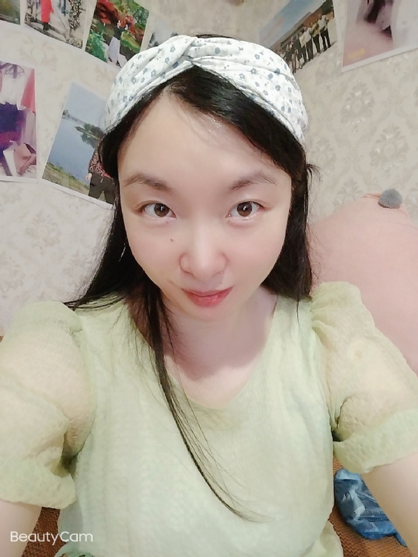 佳佳的第一张照片--包头相亲服务中心