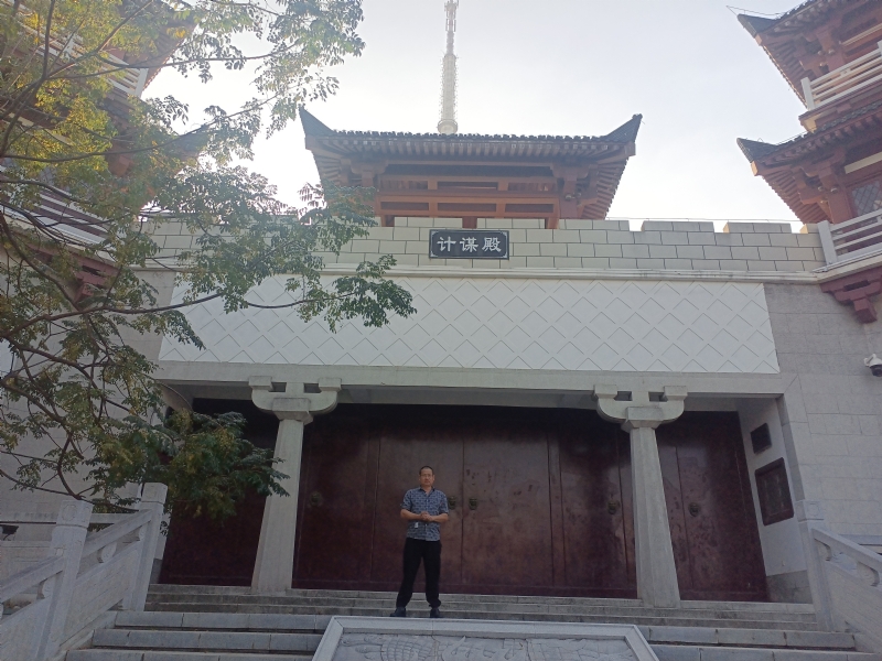 春夏秋冬的第一张照片--包头相亲服务中心