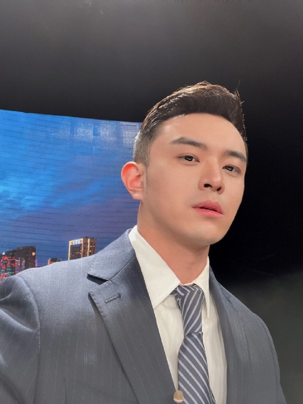 韩哥的第二张照片--包头相亲服务中心