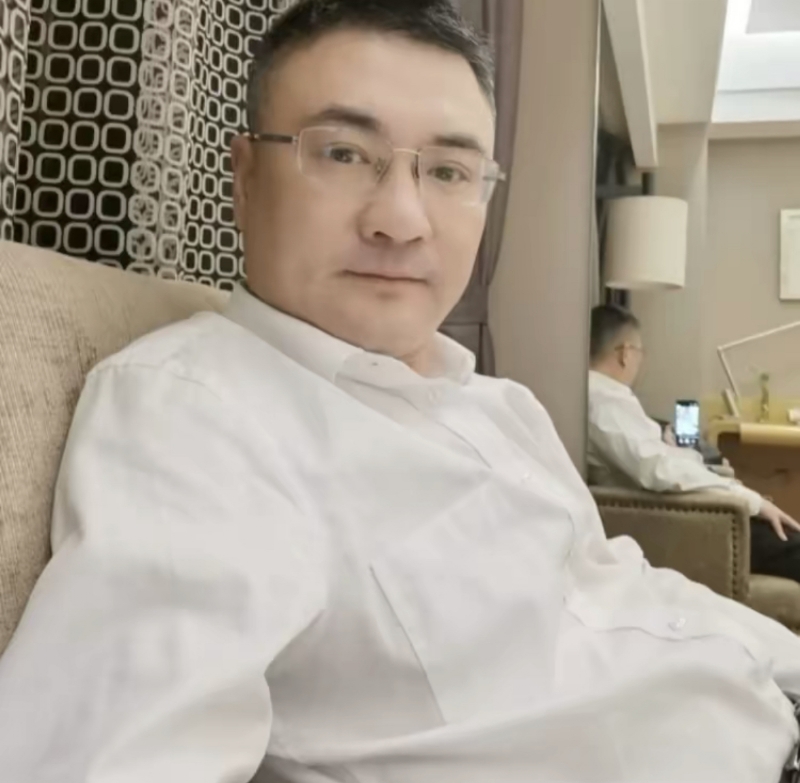 追逐的第二张照片--包头相亲服务中心