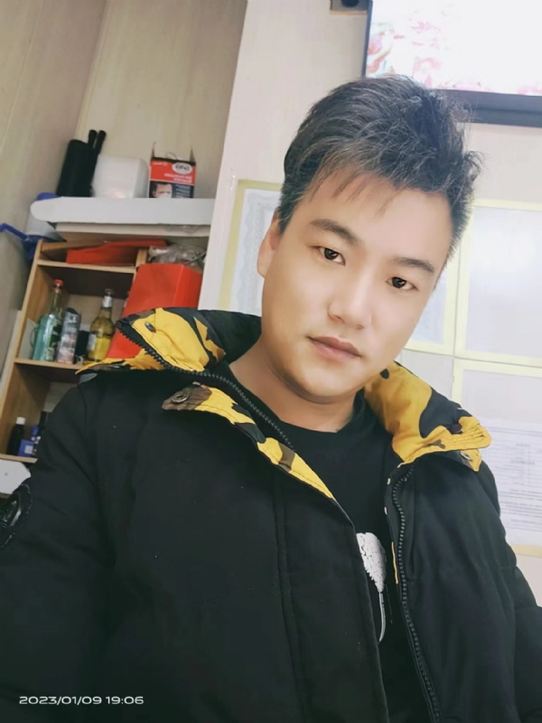 孤酒枕愁眼眠的第二张照片--包头相亲服务中心