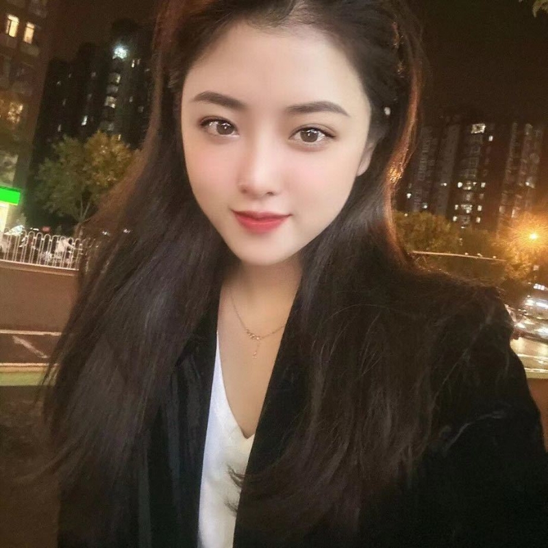 爱笑的微微的第一张照片--包头相亲服务中心