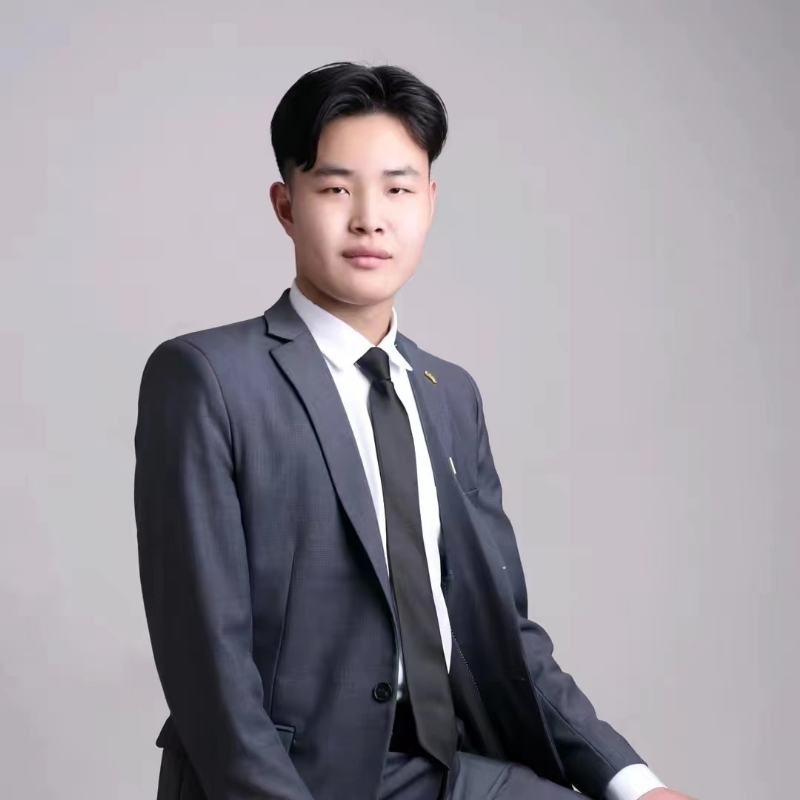 孤独的狼的第一张照片--包头相亲服务中心