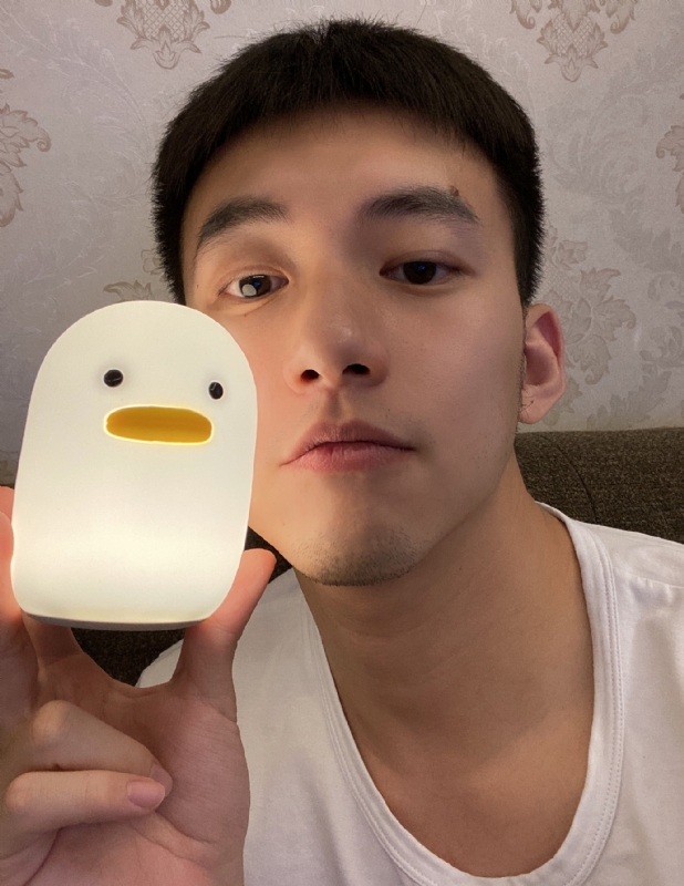 绝世大冤种的第三张照片--包头相亲服务中心