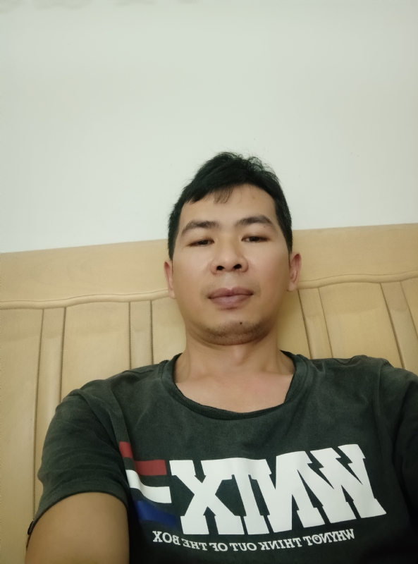 小伙子的第四张照片--包头相亲服务中心