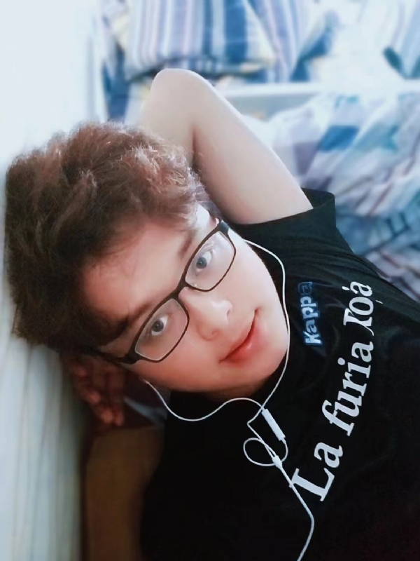 默铭芷的第一张照片--包头相亲服务中心