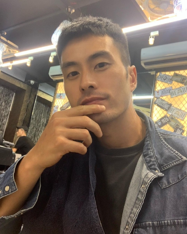 伟业强哥的第一张照片--包头相亲服务中心