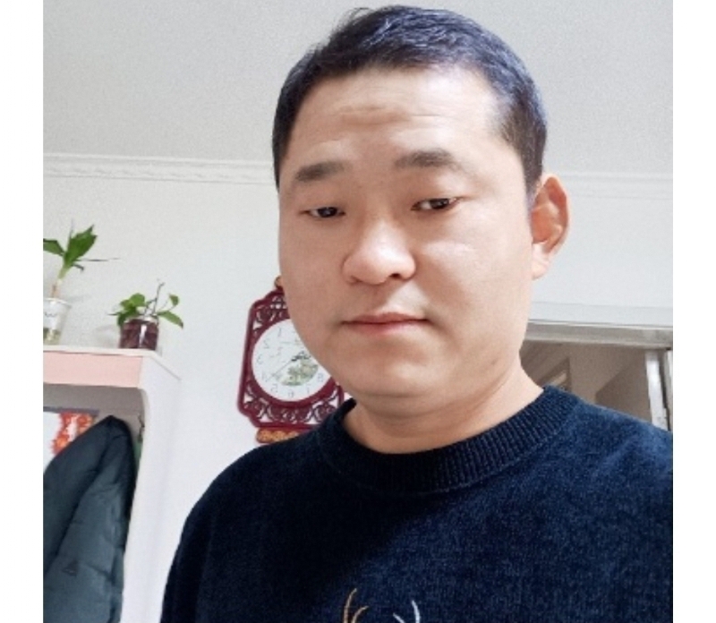 鹿先生的第二张照片--包头相亲服务中心