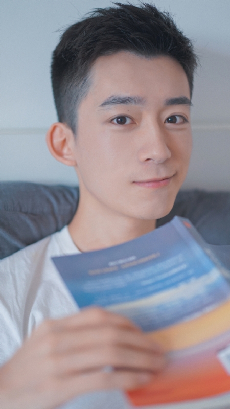 顾飞的第二张照片--包头相亲服务中心