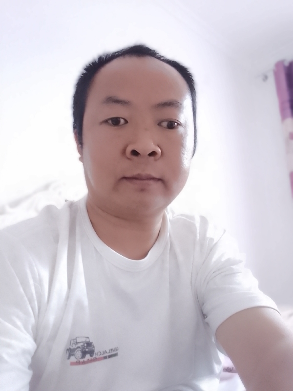 张家小伙子的第四张照片--包头相亲服务中心