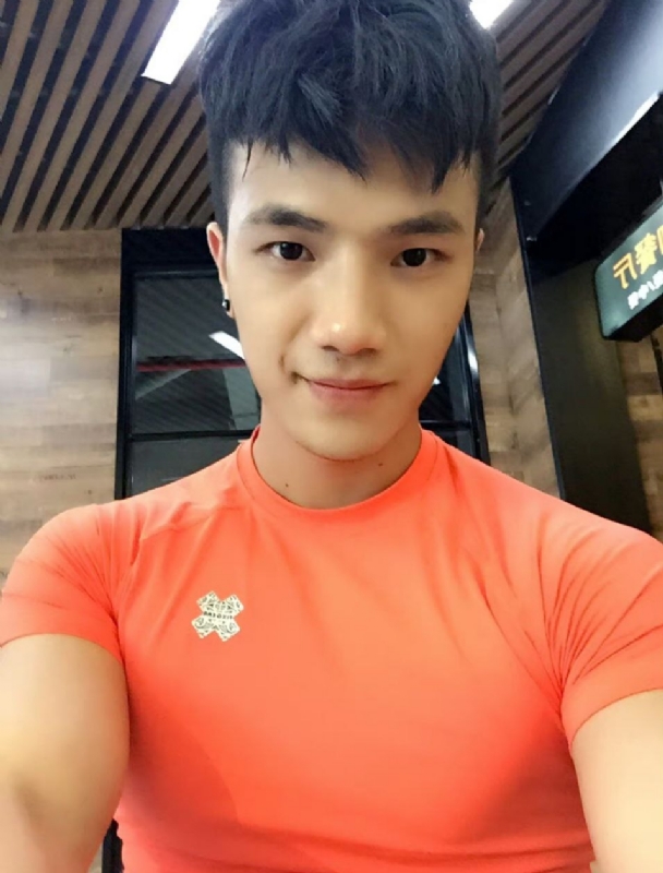 航航的第一张照片--包头相亲服务中心