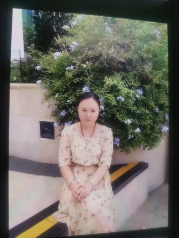 李姝静的第三张照片--包头相亲服务中心