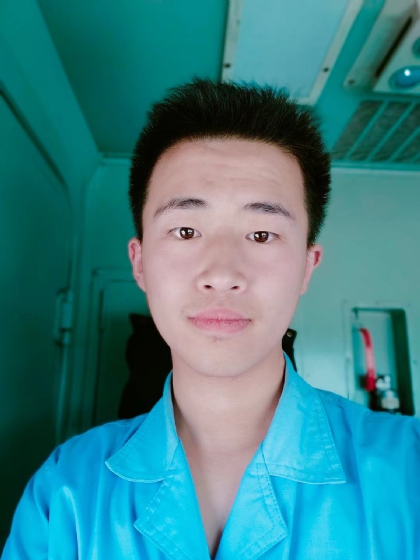 生而为人的第一张照片--包头相亲服务中心