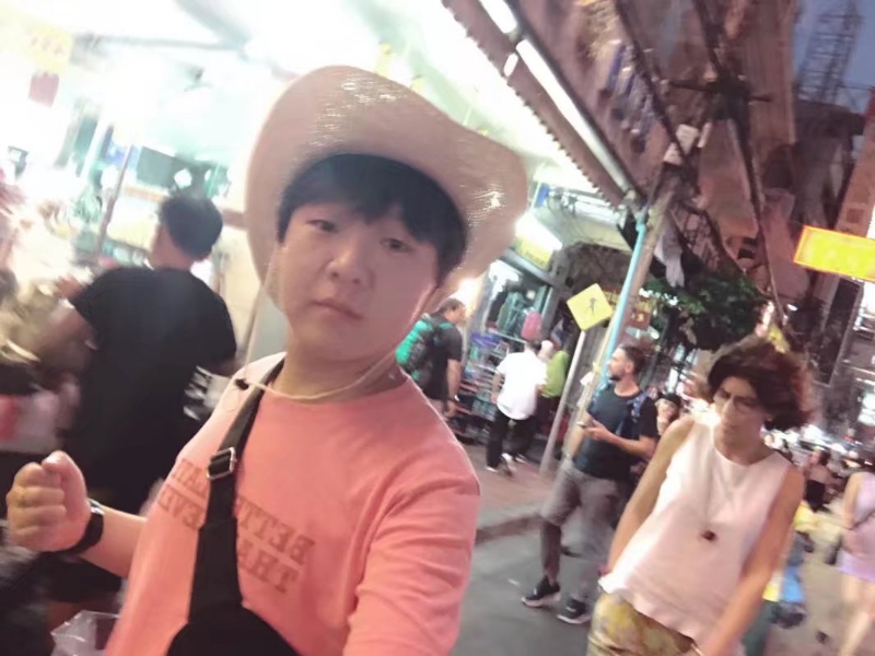 小华仔的第一张照片--包头相亲服务中心