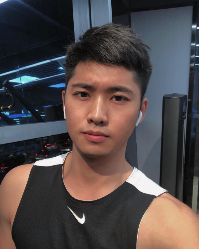 林毅的第一张照片--包头相亲服务中心