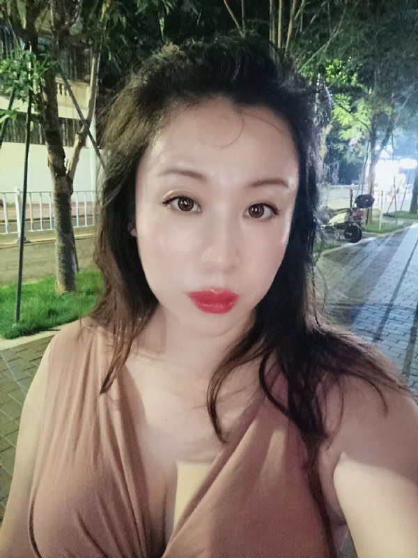 叶子青青的第一张照片--包头相亲服务中心