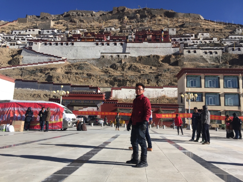 转身的第七张照片--包头相亲服务中心