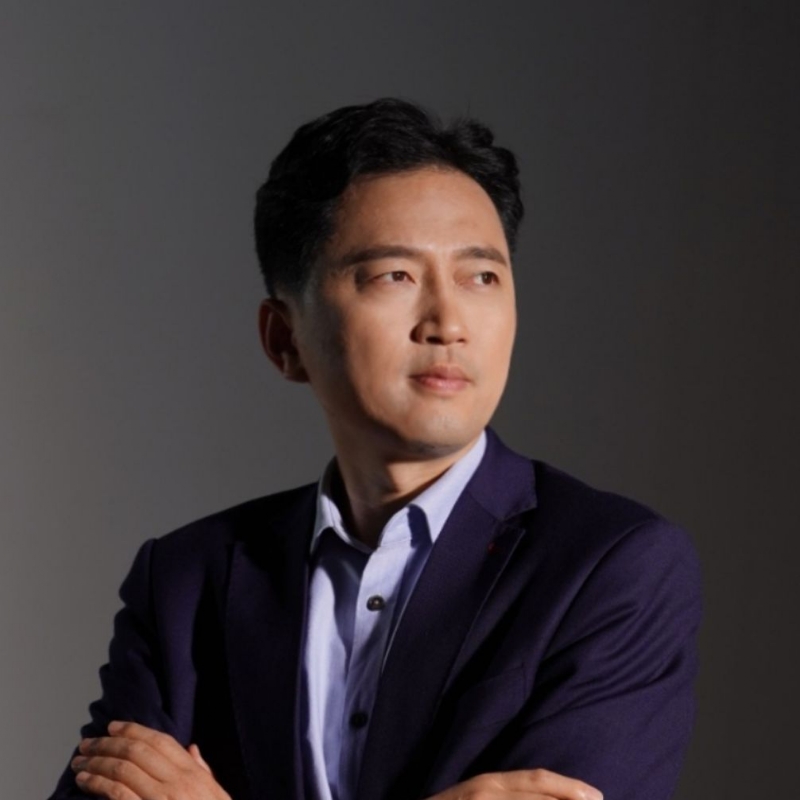 诗与远方的第一张照片--包头相亲服务中心