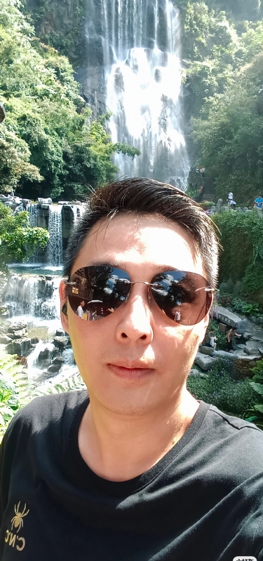 小小帅哥的第一张照片--包头相亲服务中心