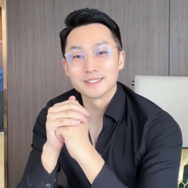 阳光大男孩的第一张照片--包头相亲服务中心