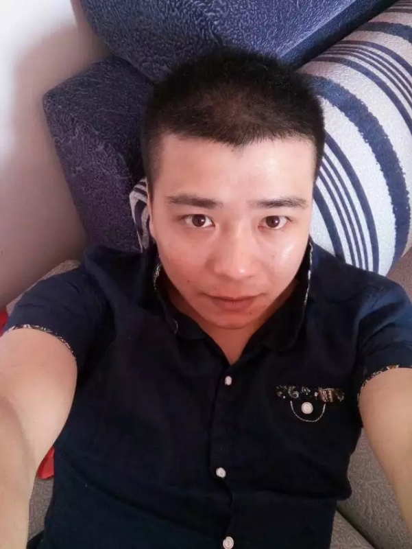 漫步的面包的第一张照片--包头相亲服务中心