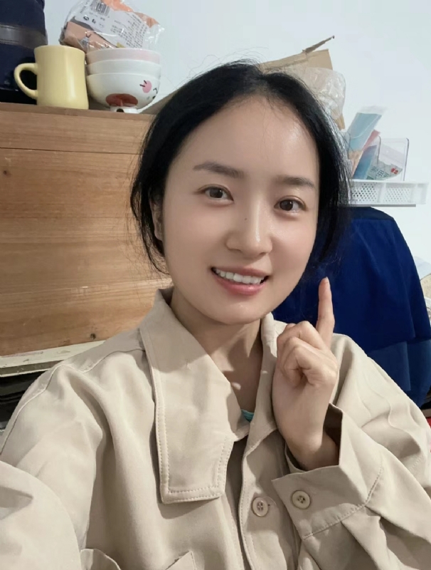 多喝热水的第一张照片--包头相亲服务中心