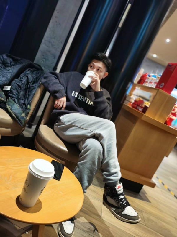 LAZY的第一张照片--包头相亲服务中心