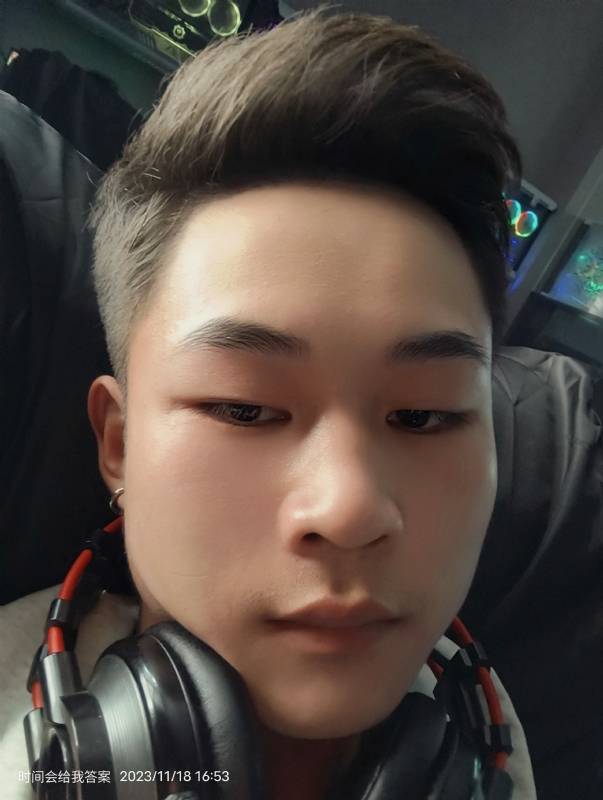 烦烦的小林的第一张照片--包头相亲服务中心