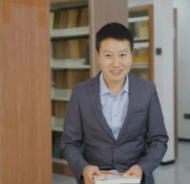 罗梓焜的第二张照片--包头相亲服务中心