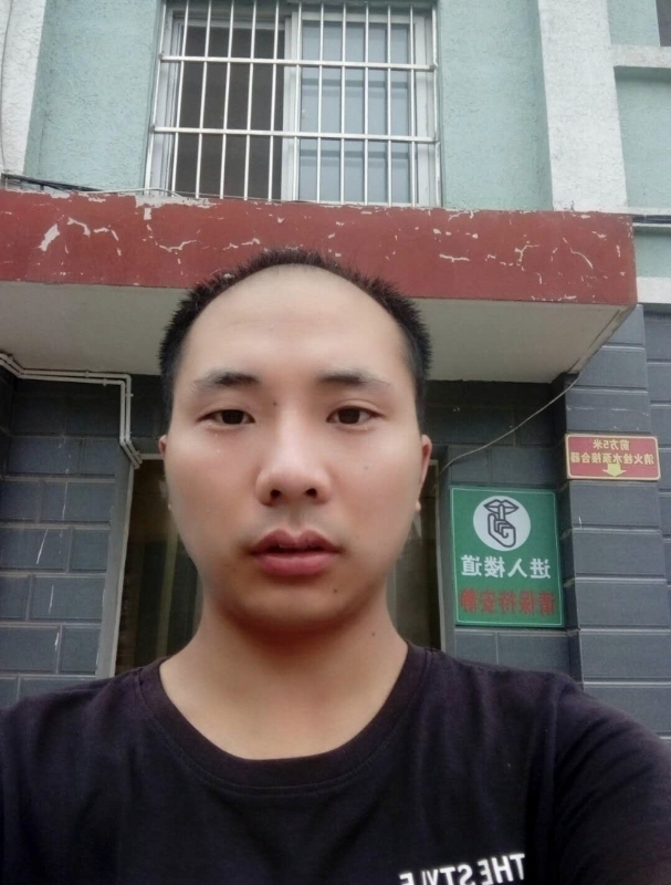 亮亮的第二张照片--包头相亲服务中心