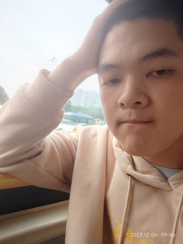 孤独的狼的第一张照片--包头相亲服务中心