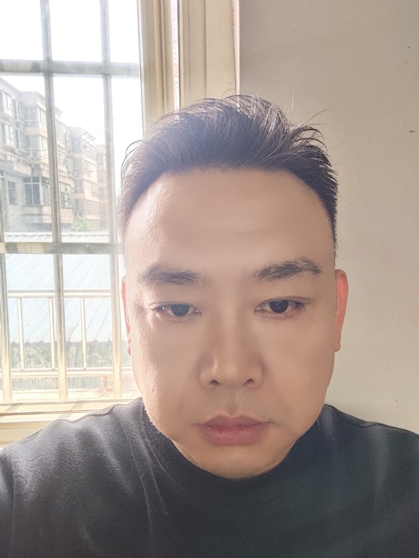 爱人先爱己的第一张照片--包头相亲服务中心