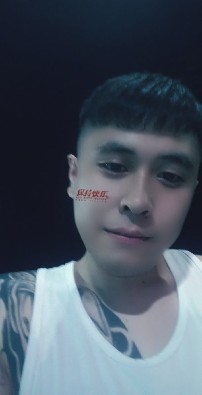 愚忠的第一张照片--包头相亲服务中心