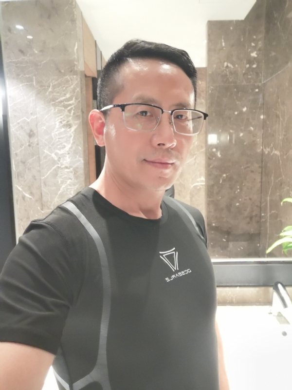 燕青的第一张照片--包头相亲服务中心