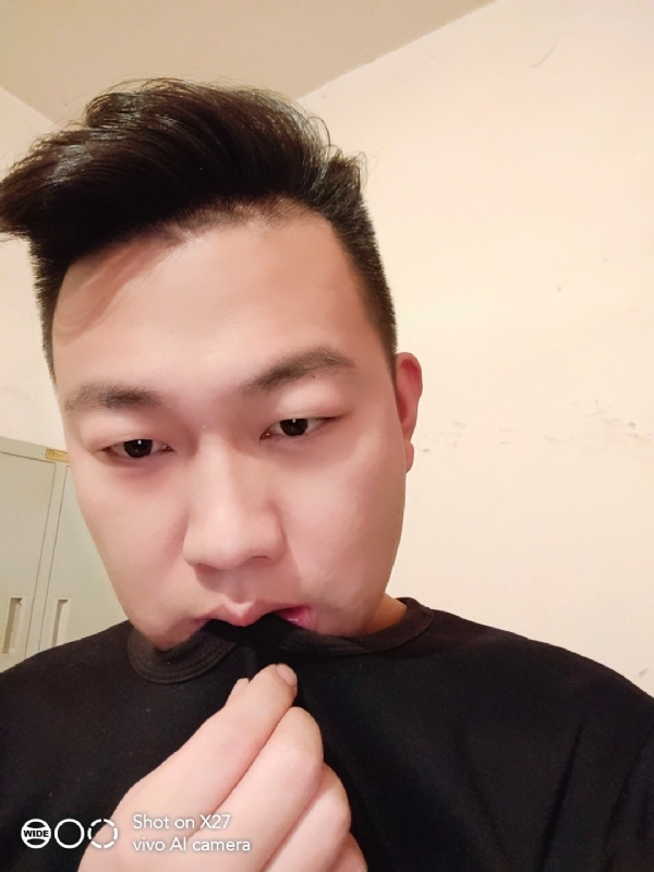 累觉不爱的第一张照片--包头相亲服务中心