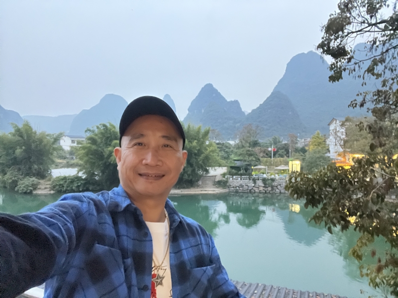 民叔叔的第一张照片--包头相亲服务中心