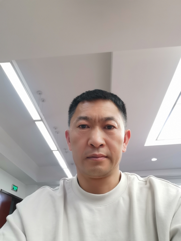 知足常乐的第一张照片--包头相亲服务中心