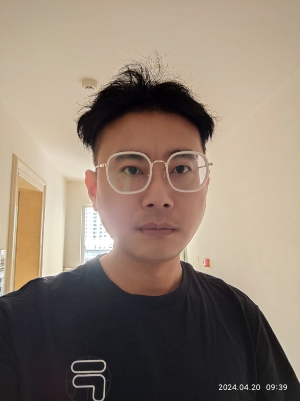 信带小李的第一张照片--包头相亲服务中心