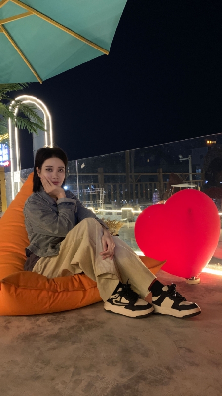 喵喵的第一张照片--包头相亲服务中心