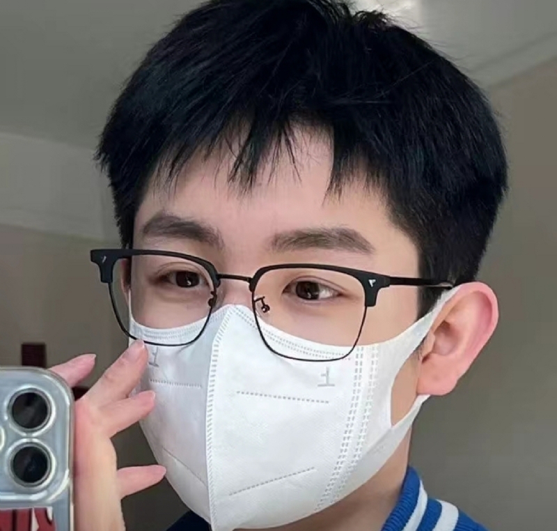 甜甜男孩的第一张照片--包头相亲服务中心