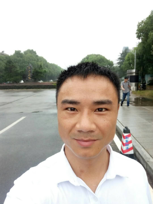 水木年华的第一张照片--包头相亲服务中心