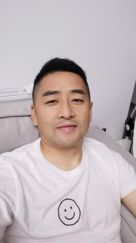 向阳而生的第一张照片--包头相亲服务中心