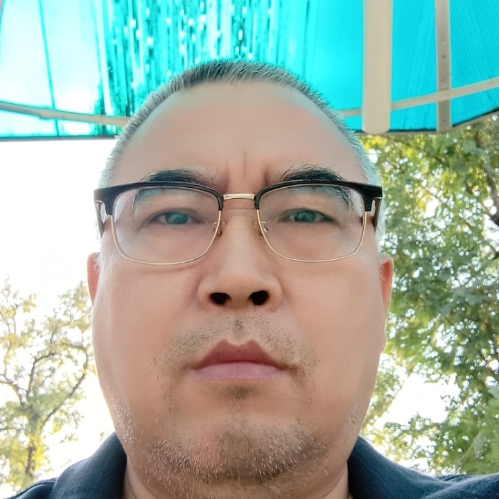 绿萝的第一张照片--包头相亲服务中心