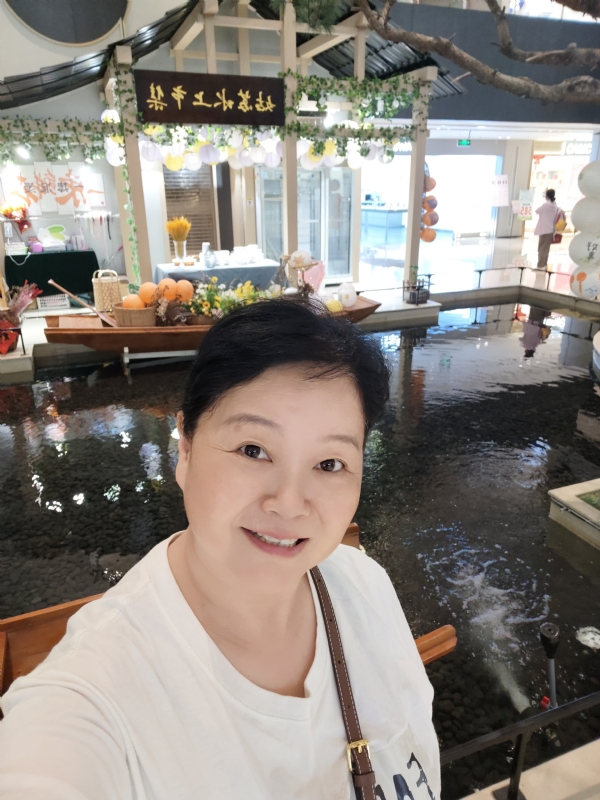 丁姐爱生活的第三张照片--包头相亲服务中心