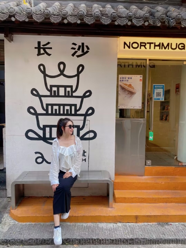 Lin的第二张照片--包头相亲服务中心