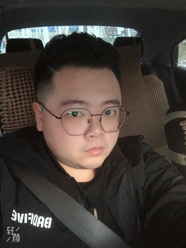 欢笑的第一张照片--包头相亲服务中心