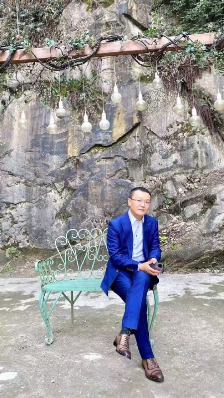 dikson的第一张照片--包头相亲服务中心