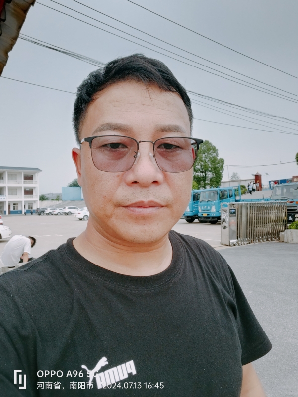 楚辞的第二张照片--包头相亲服务中心